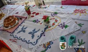 Na ogled so ročna dela članic DU Ljutomer 6